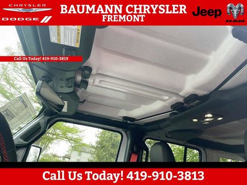 Used 2023 Jeep Wrangler Unlimited Rubicon 4xe image 21