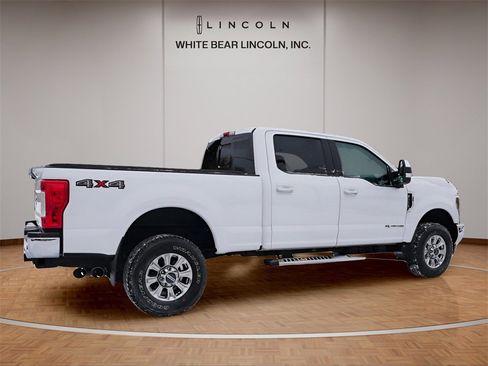 Used 2019 Ford F350 Lariat w/ Chrome Package image 5