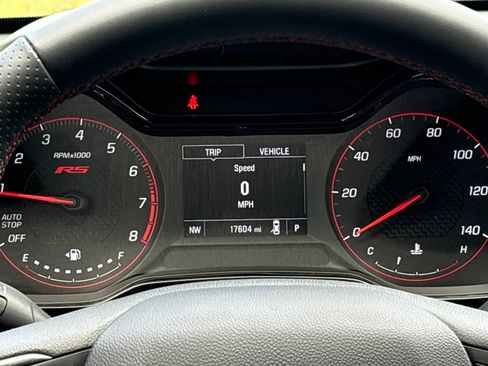 Used 2026 Chevrolet Trax RS FWD image 9