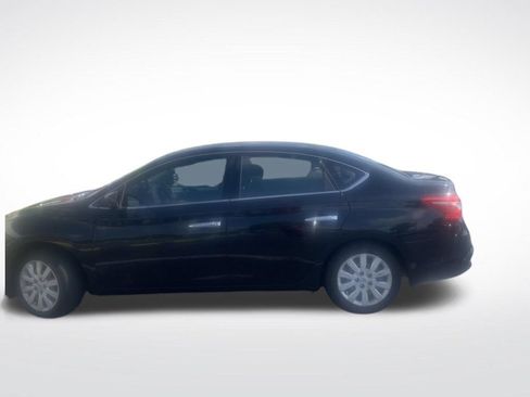 Used 2019 Nissan Sentra S FWD image 5