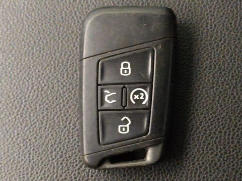 Used 2021 Volkswagen Jetta R-Line w/ R-Line Cold Weather Package FWD image 32