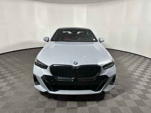 New 2026 BMW 530i xDrive w/ M Sport Package image 5
