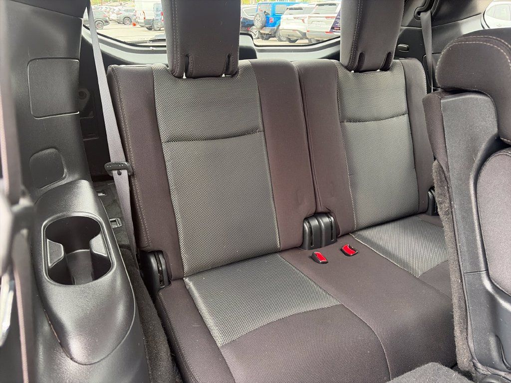 Used 2020 Nissan Pathfinder SV AWD/4WD image 44