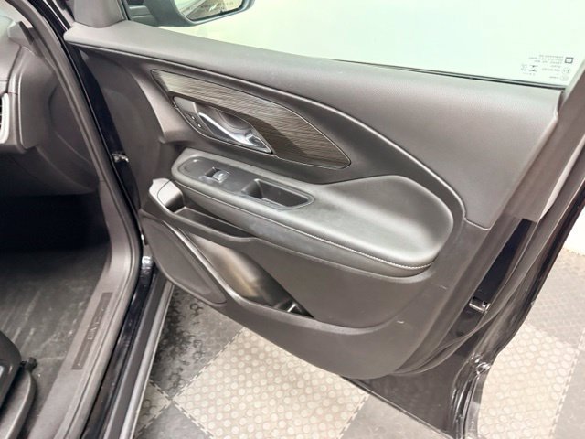 Used 2024 GMC Terrain SLT w/ Elevation Edition FWD image 39