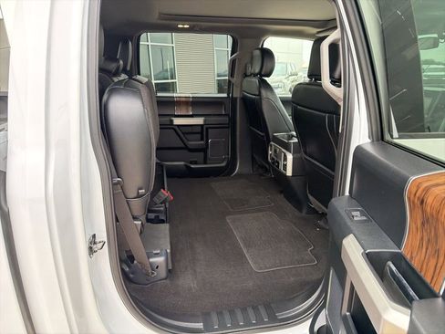 Used 2019 Ford F150 Lariat w/ Equipment Group 502A Luxury image 30