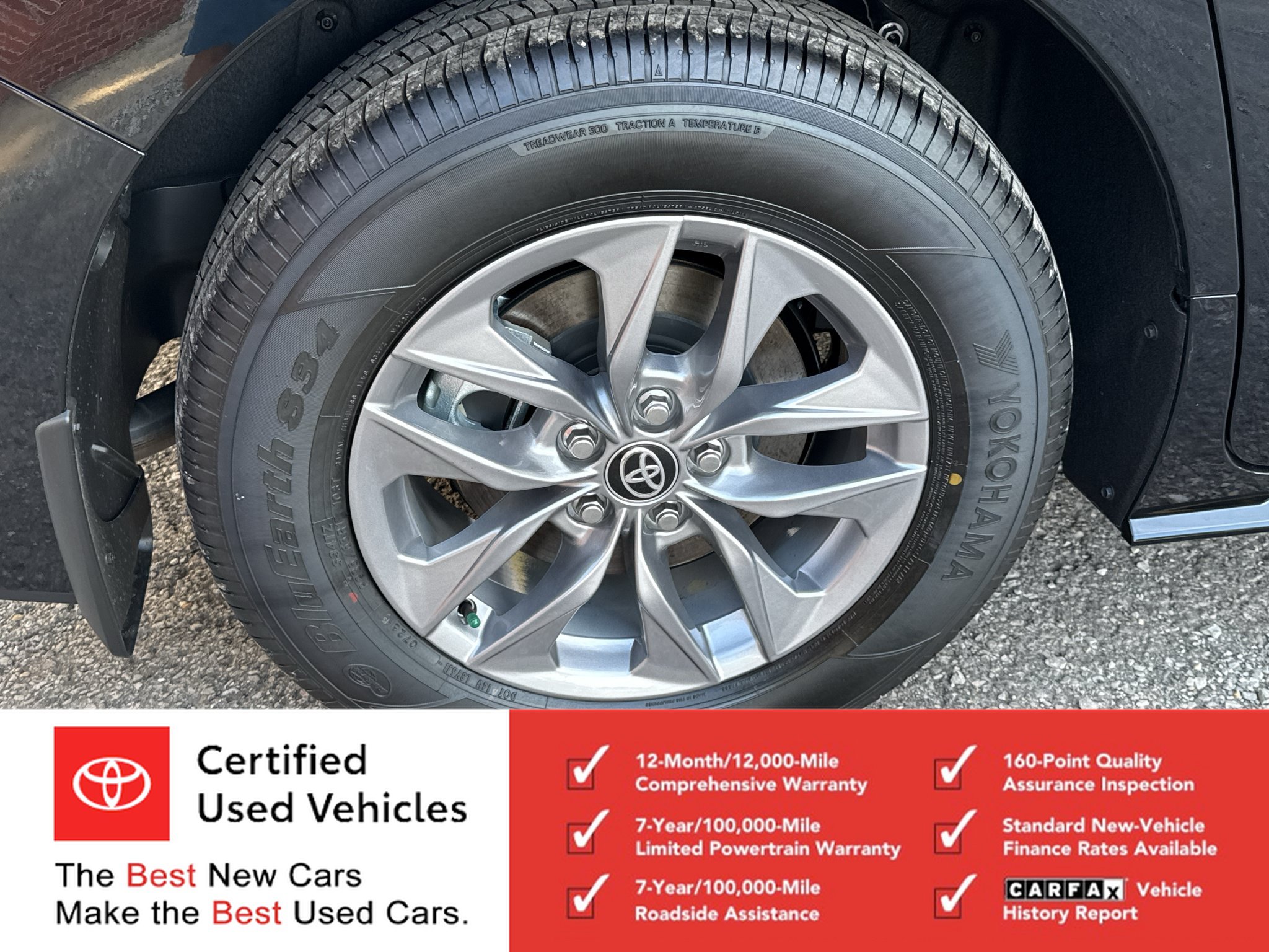 Certified 2026 Toyota Sienna XLE FWD image 11