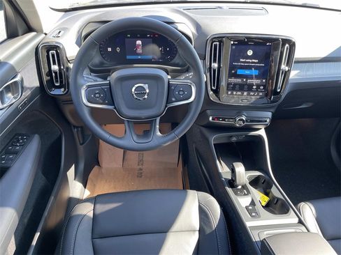 New 2026 Volvo XC40 B5 Core w/ Climate Package image 14