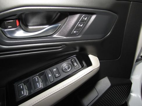 Certified 2023 Honda Accord Touring image 11