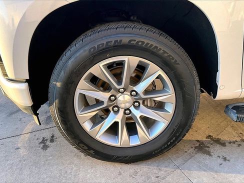 Used 2020 Chevrolet Silverado 1500 High Country w/ Safety Package II image 8