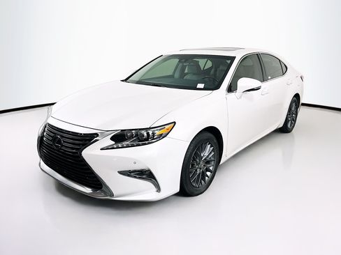 Used 2018 Lexus ES 350 w/ Premier Package FWD image 3