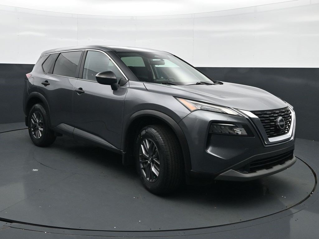 Used 2023 Nissan Rogue S AWD/4WD image 5