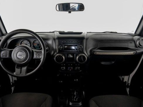 Used 2017 Jeep Wrangler Unlimited Sport AWD/4WD image 12
