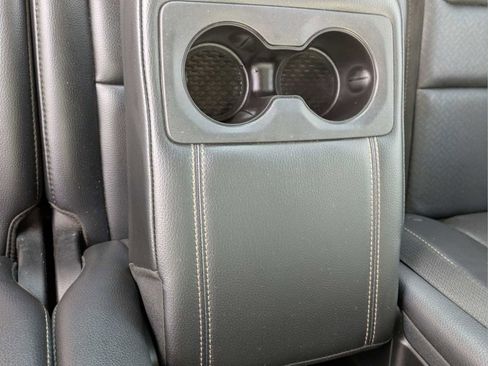 Used 2022 RAM 1500 Laramie AWD/4WD image 11