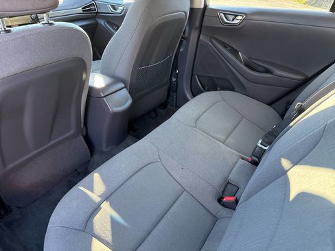Used 2021 Hyundai Ioniq SE image 25