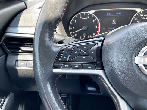 Used 2024 Nissan Altima 2.5 SR FWD image 23