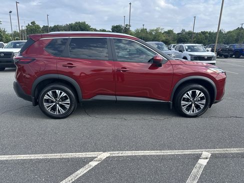 Certified 2023 Nissan Rogue SV w/ SV Premium B Package FWD image 4