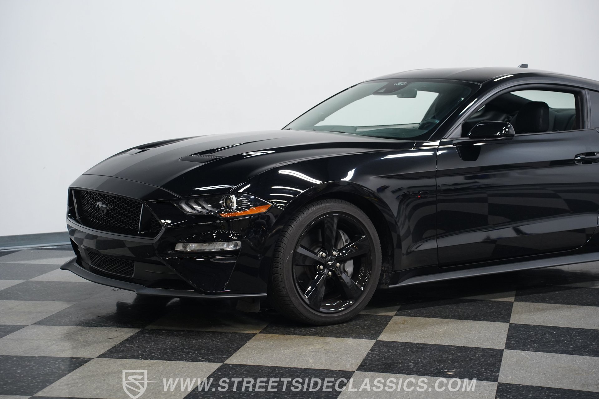 Used 2021 Ford Mustang GT w/ Black Accent Package RWD image 19