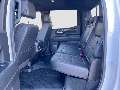 Used 2024 Chevrolet Silverado 1500 High Country w/ High Country Premium Package image 26