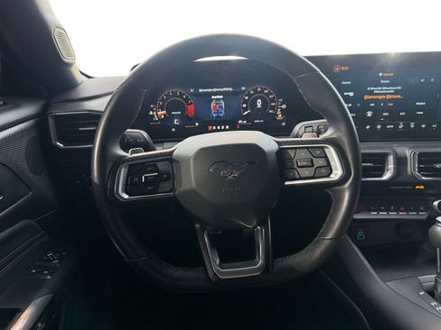 Used 2025 Ford Mustang GT Premium RWD image 17