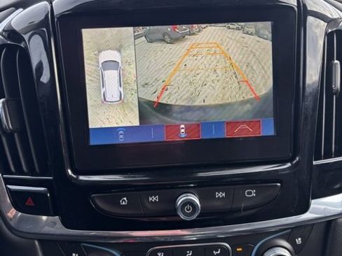 Used 2019 Chevrolet Traverse Premier w/ LPO, Blackout Package image 27