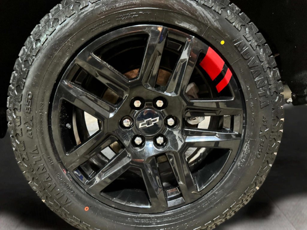 Used 2023 Chevrolet Silverado 1500 RST w/ Redline Edition AWD/4WD image 32