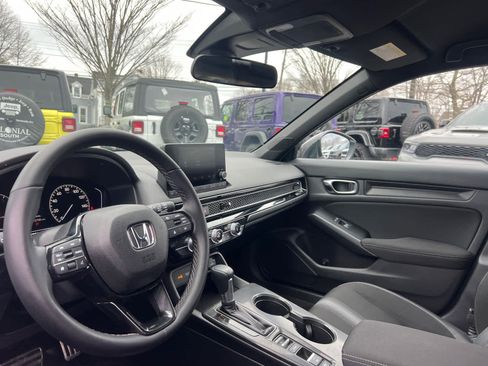 Used 2024 Honda Civic Sport image 14