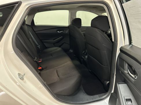 Certified 2025 Honda Accord SE image 36