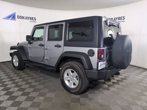 Used 2017 Jeep Wrangler Unlimited Sport w/ Quick Order Package 24S AWD/4WD image 3