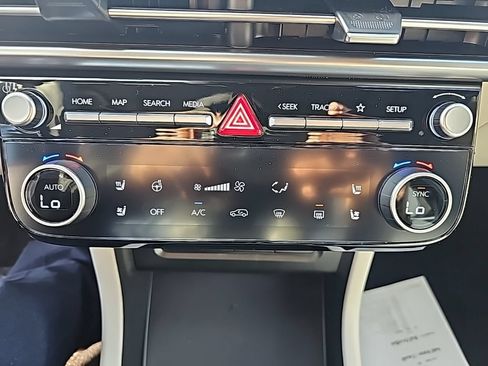 New 2026 Hyundai Tucson Limited AWD/4WD image 19