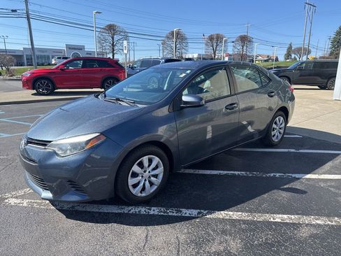 Used 2015 Toyota Corolla LE FWD image 9