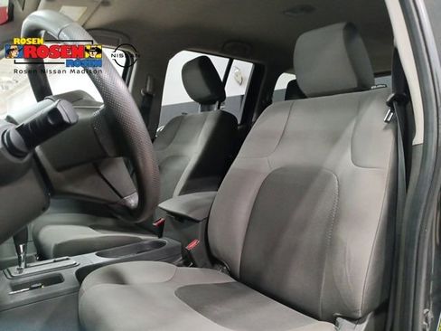 Used 2012 Nissan Xterra X AWD/4WD image 13