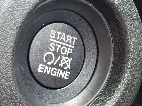 Used 2024 RAM ProMaster 2500 w/ Safety Group image 18