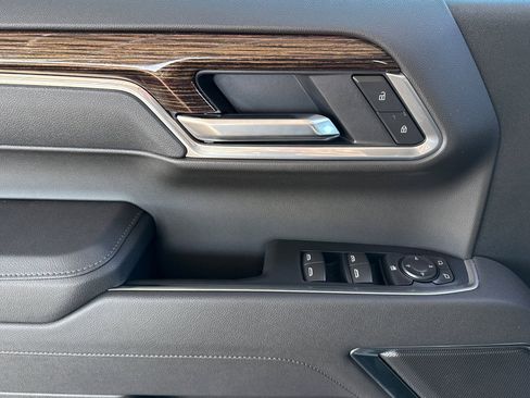 Used 2026 GMC Sierra 1500 SLE image 12