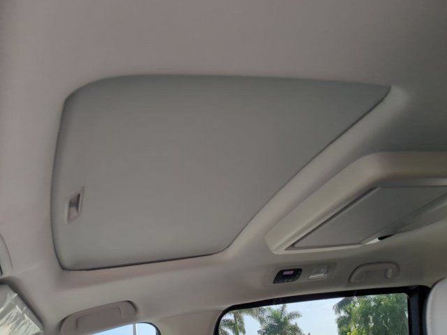 New 2026 Honda Odyssey Touring image 18