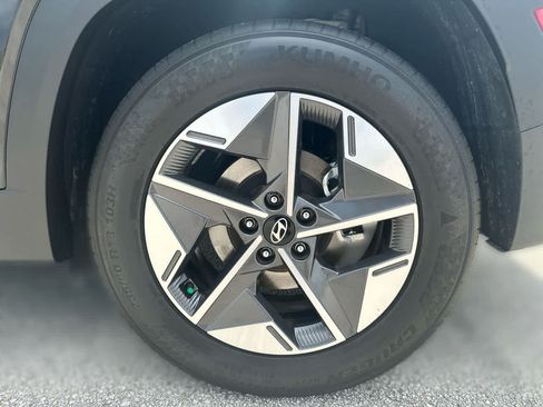 Used 2025 Hyundai Tucson SEL FWD image 14