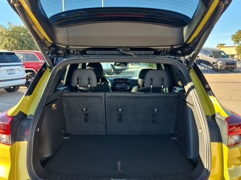 Used 2023 Chevrolet TrailBlazer RS w/ Sun and Liftgate Package image 51