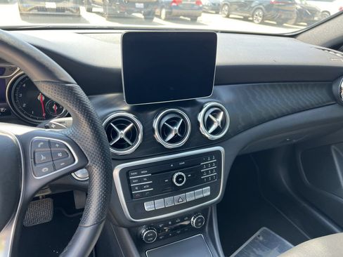 Used 2019 Mercedes-Benz GLA 250 image 8