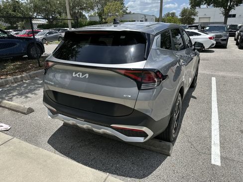 Used 2023 Kia Sportage LX AWD/4WD image 8