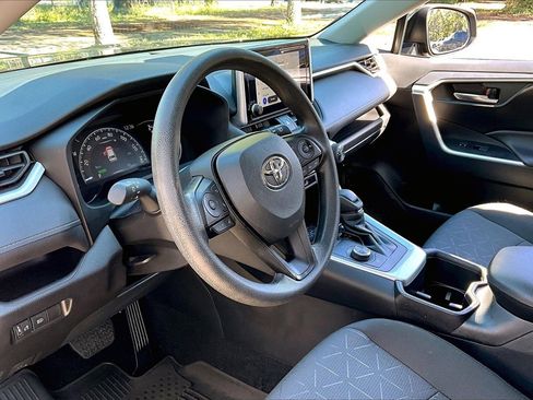 Used 2024 Toyota RAV4 XLE image 14