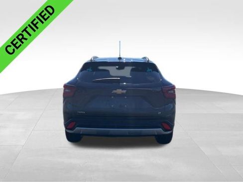 Certified 2024 Chevrolet Trax LT w/ Driver Confidence Package FWD image 5