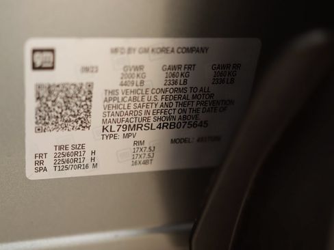 Used 2024 Chevrolet TrailBlazer LT AWD/4WD image 34