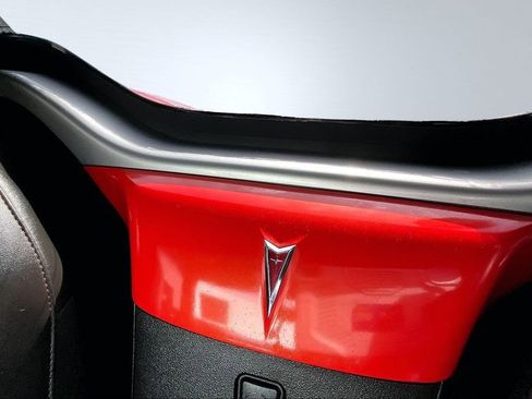 Used 2008 Pontiac Solstice GXP w/ Premium Package image 19