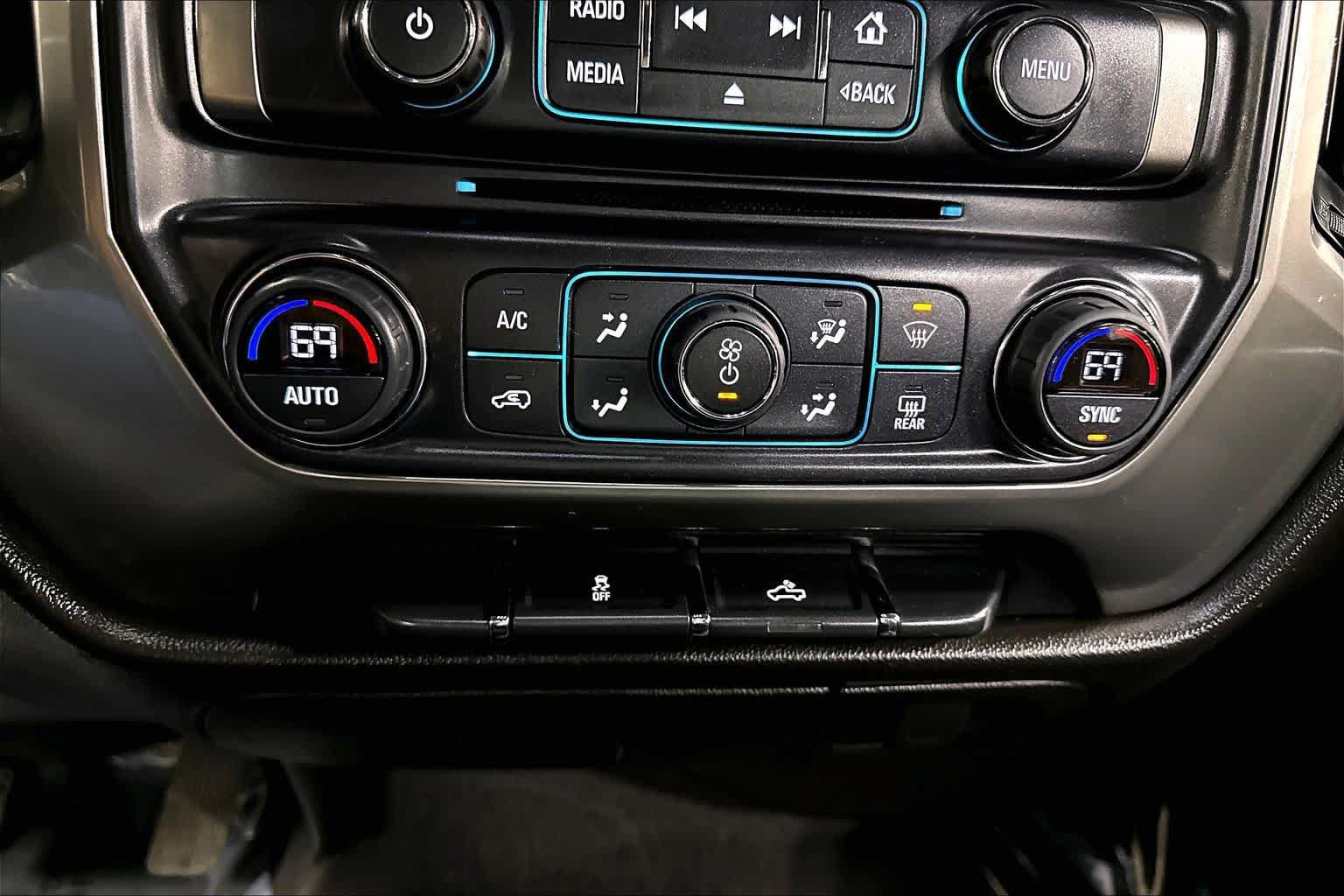Used 2019 Chevrolet Silverado 1500 LT w/ All Star Edition AWD/4WD image 34