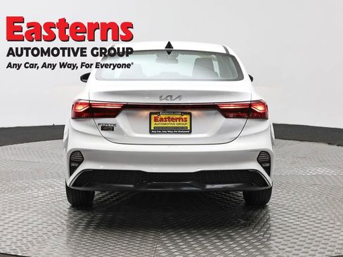 Used 2024 Kia Forte LXS FWD image 6
