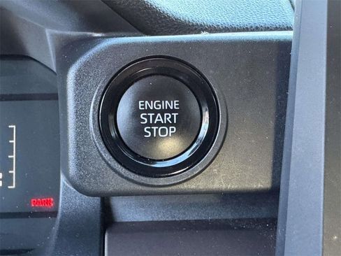 Used 2024 Toyota Tacoma SR5 image 9