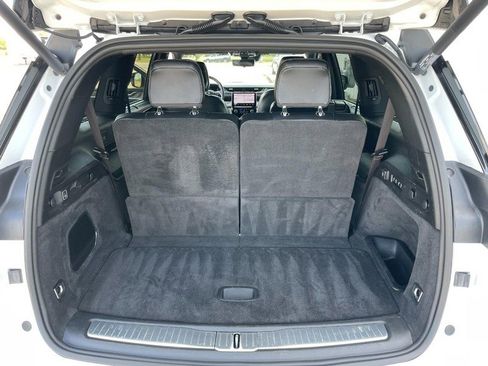 Used 2022 Jeep Grand Cherokee L Overland w/ Luxury Tech Group IV image 12