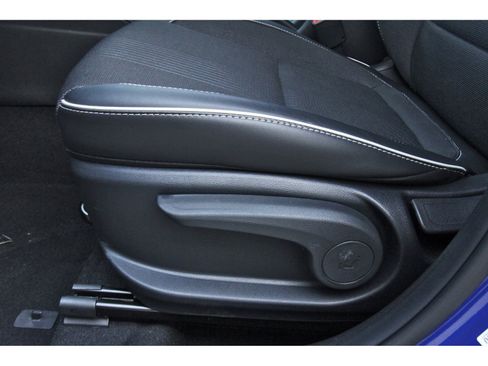 Used 2024 Hyundai Venue Limited FWD image 30