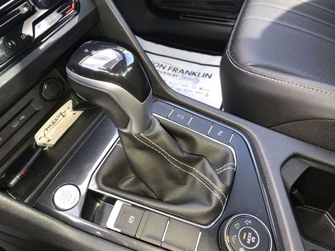 Used 2023 Volkswagen Tiguan SE R-Line image 19