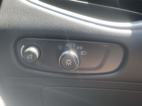 Used 2025 Chevrolet Malibu LT FWD image 17