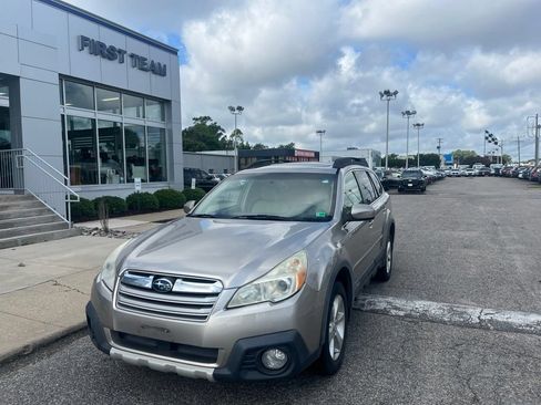 Used 2014 Subaru Outback 2.5i Limited AWD/4WD image 7